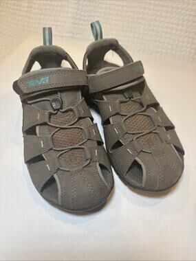 Teva 4173 Women’s Size 6 Gray Fisherman Hiking Sport Sandals Closed Toe Outdoor